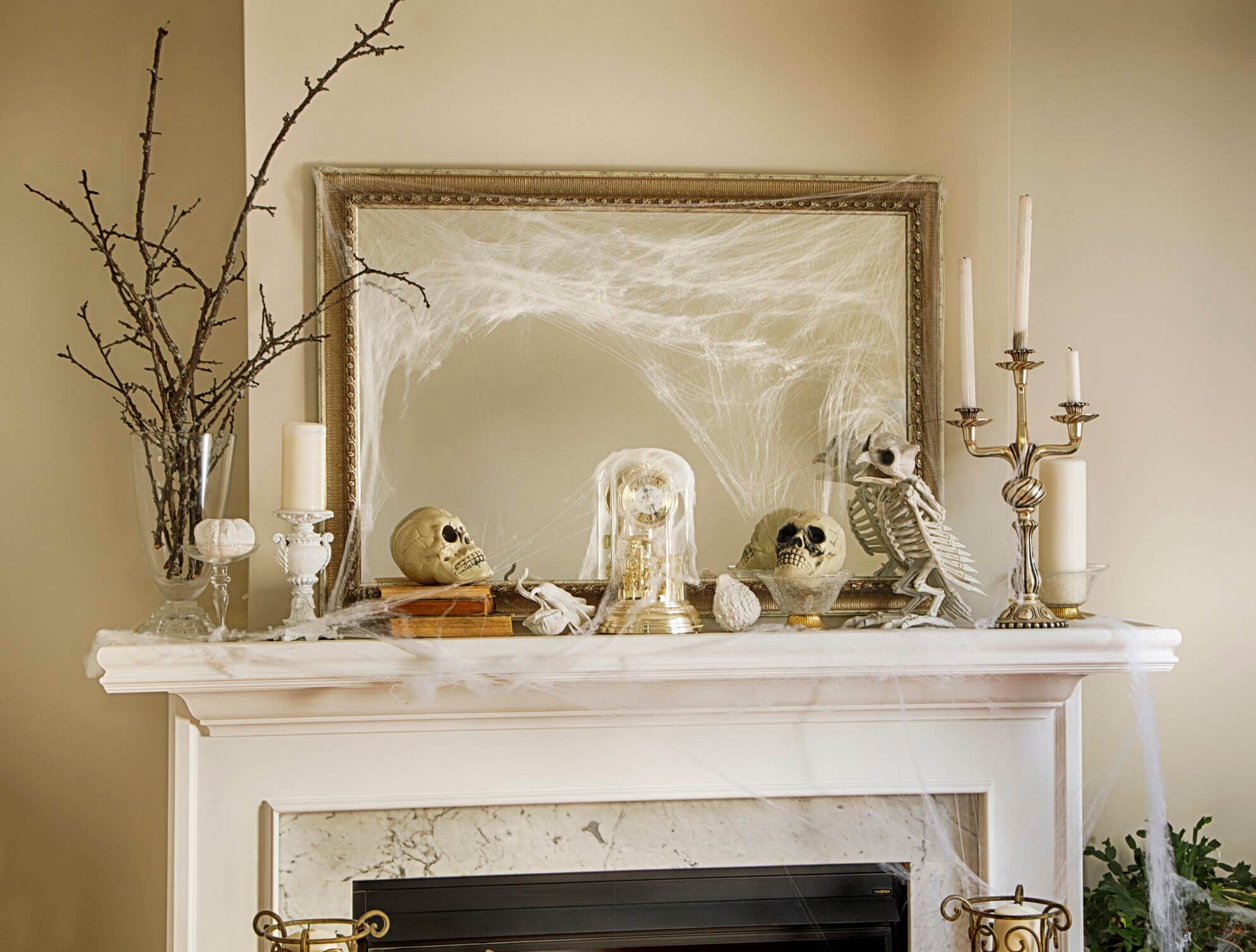 Elegant-Halloween-Decoration-Ideas-for-Luxurious-Homes