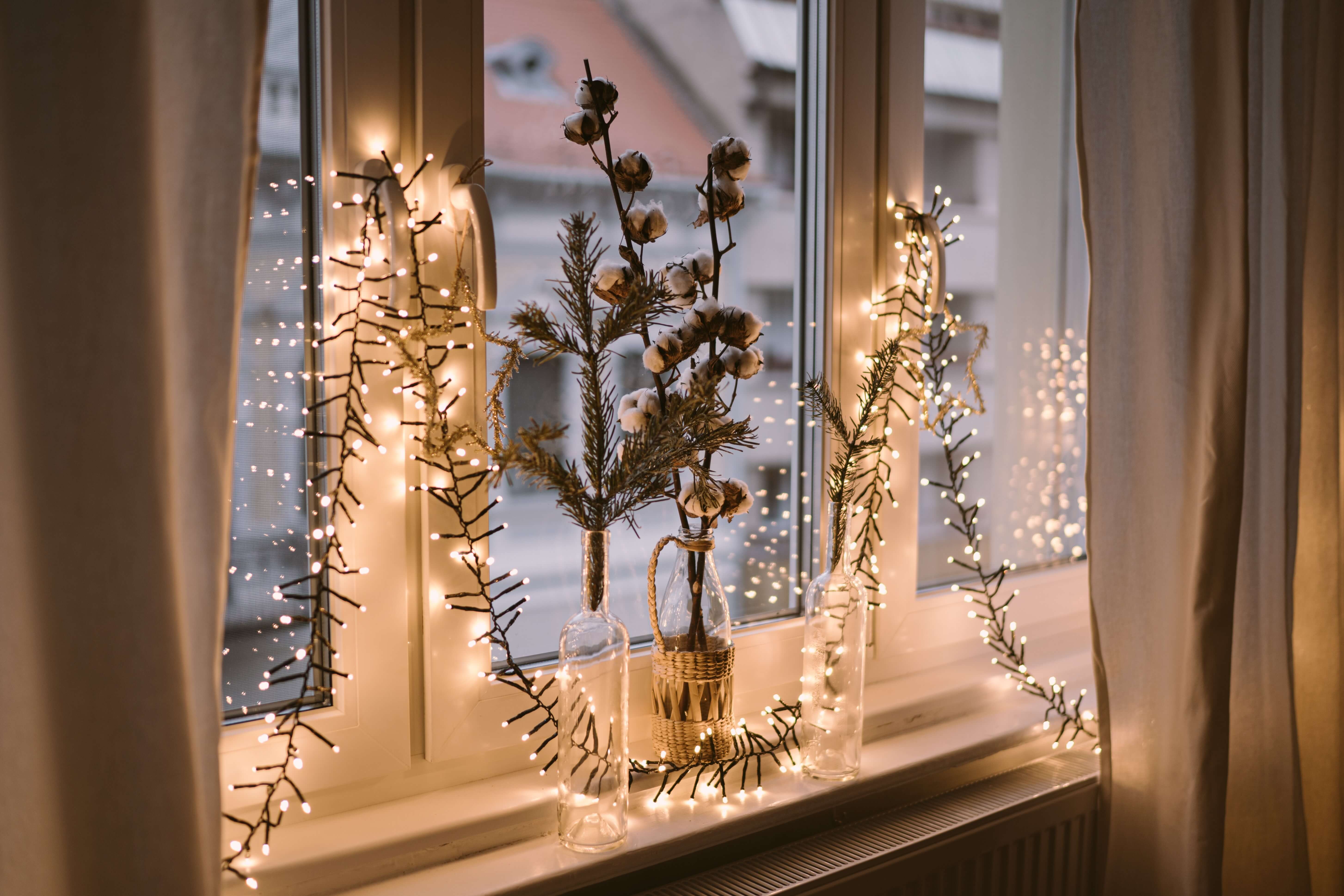 decorating-luxury-home-christmas