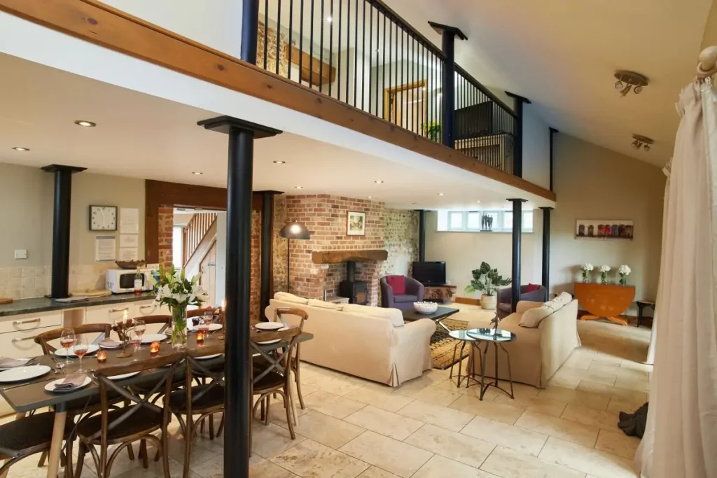 holidays houses for large groups