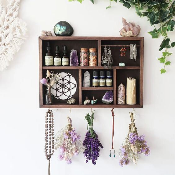 The Best Crystal Healing Jewellery Every Older Adult Needs