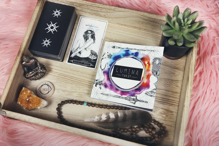 Lower Your Stress Levels With Crystal Jewellery