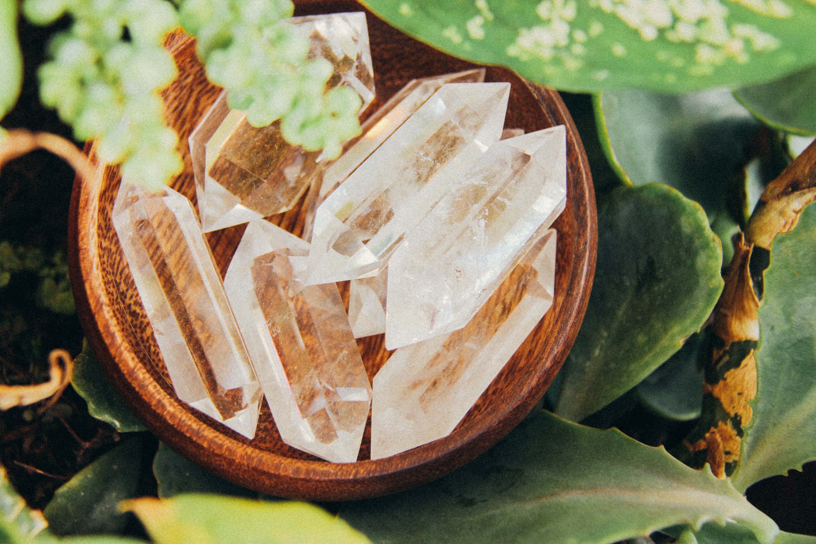 The Best Crystal Jewellery to Attract Wealth and Money